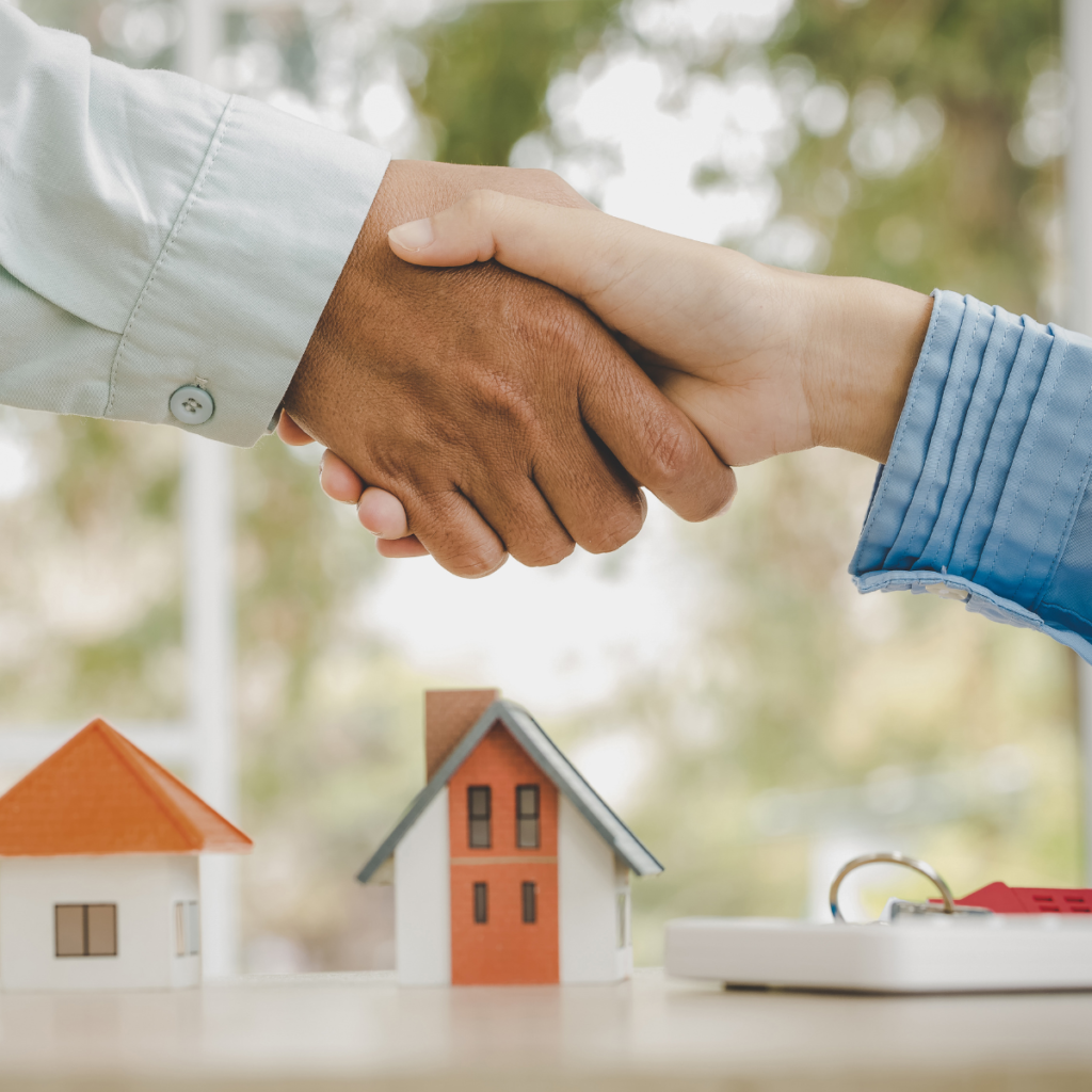 shaking hands after getting approved for a private mortgage loan in charleston sc